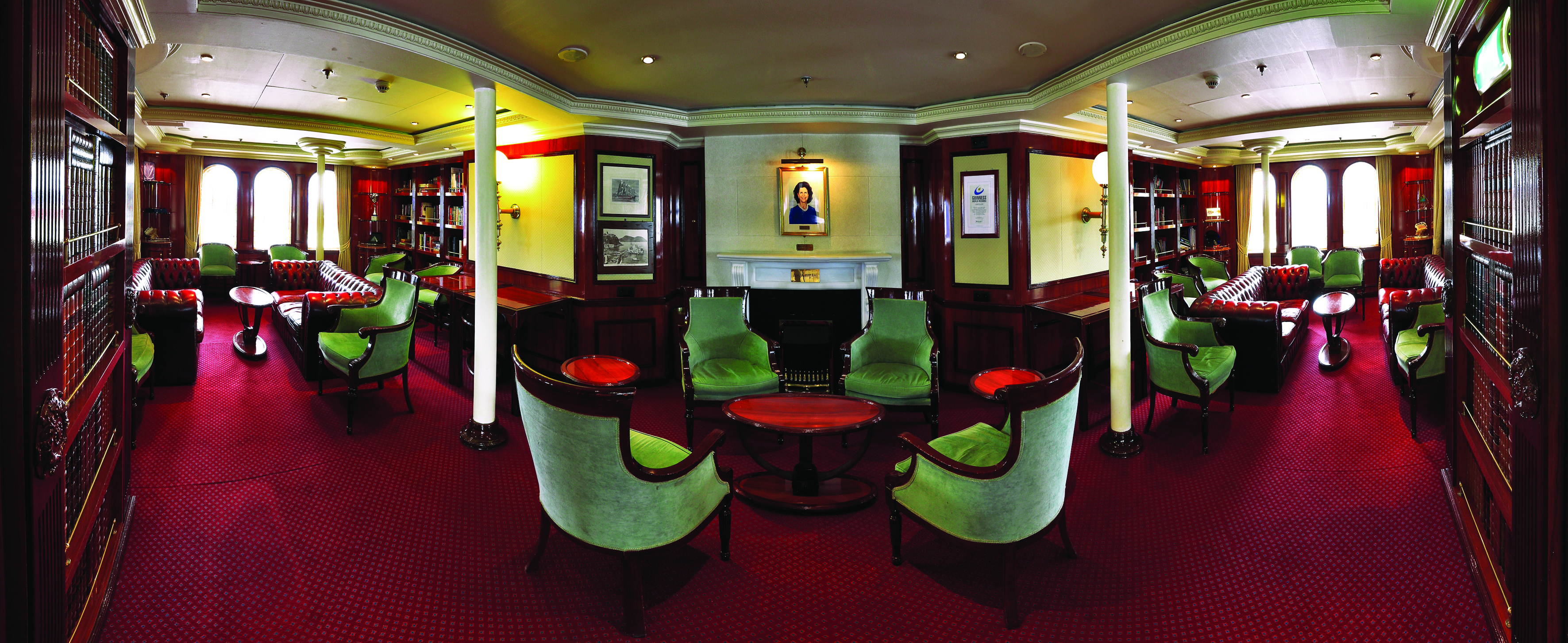 Star Clippers Royal Clipper Interior Lounge 2.jpg
